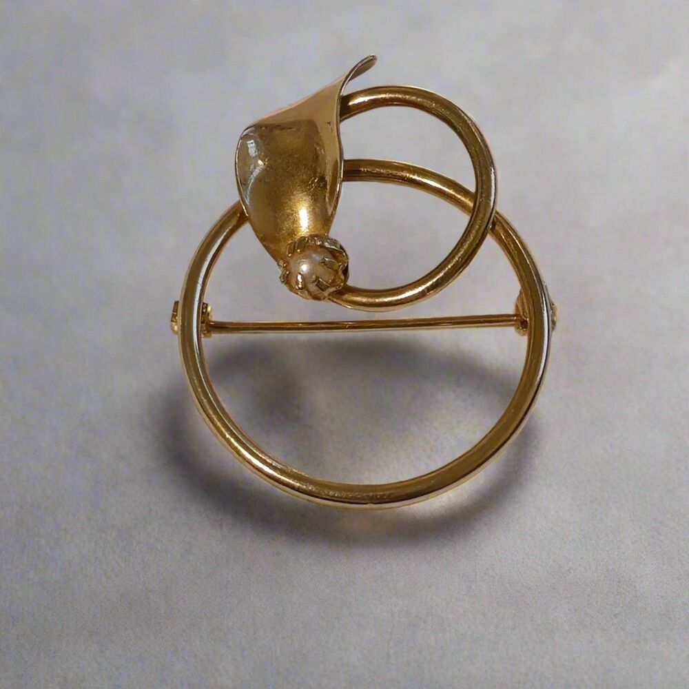 Vintage Gold Tone Brooch – Abstract Floral Modernist Circle Pin